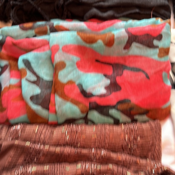 16 asst scarfs - Picture 8 of 16